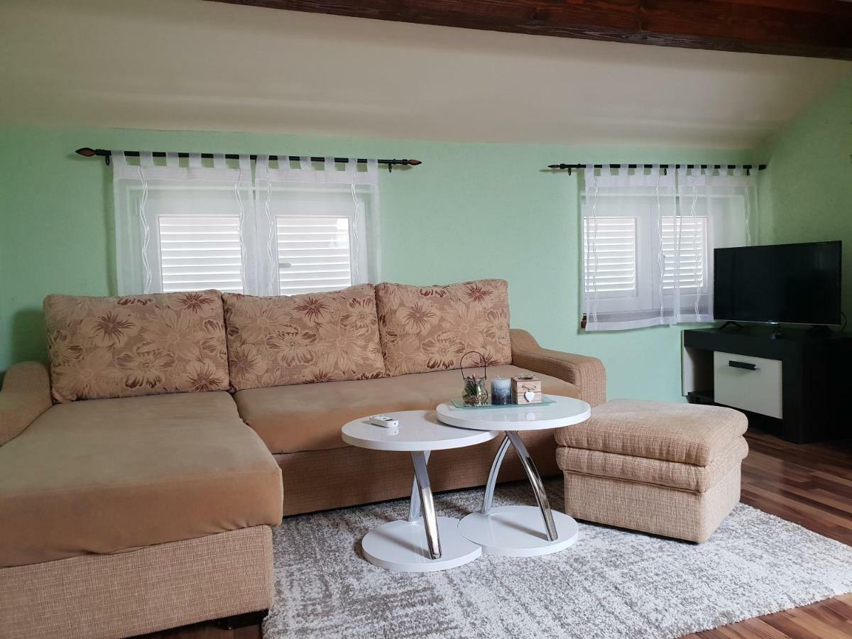 Apartman Viki Stinjan Пула Екстер'єр фото